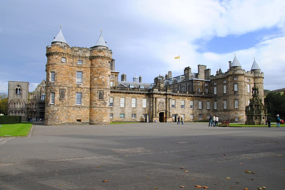 Holyrood Palace Edinburgh Scotland Worksheet