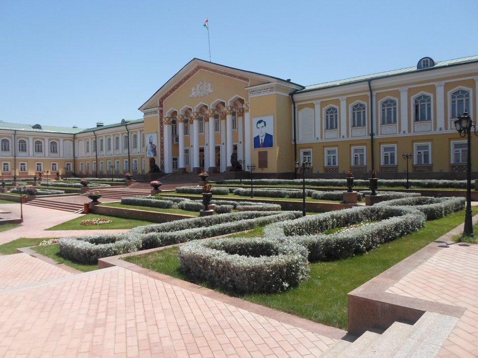 Дворец арбоб в Таджикистане