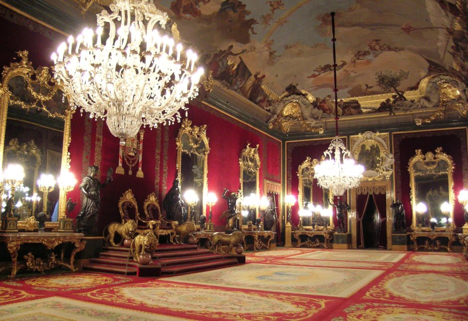 Королевский дворец в Испании (Palacio real de Madrid)