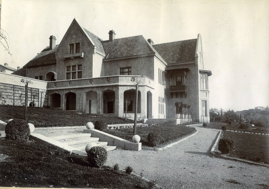 Особняк Greystone Mansion коридоры