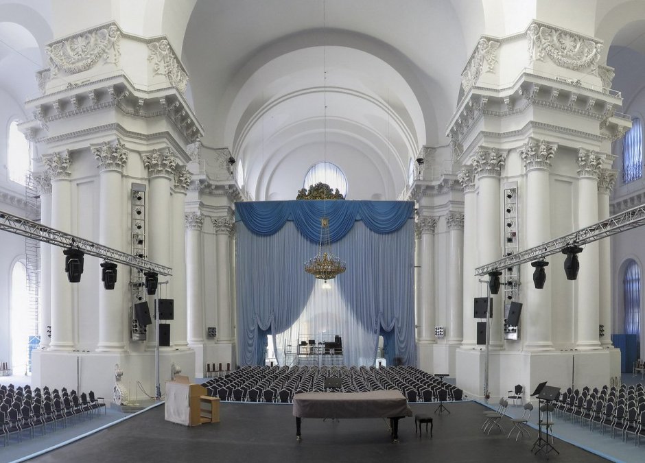 Воскресенский Смольный собор Санкт-Петербург внутри