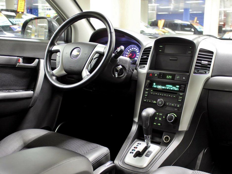 Chevrolet Captiva 2012 салон