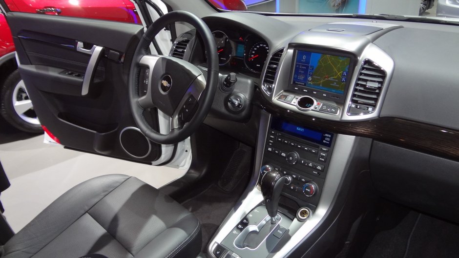 Chevrolet Captiva 2014 Interior