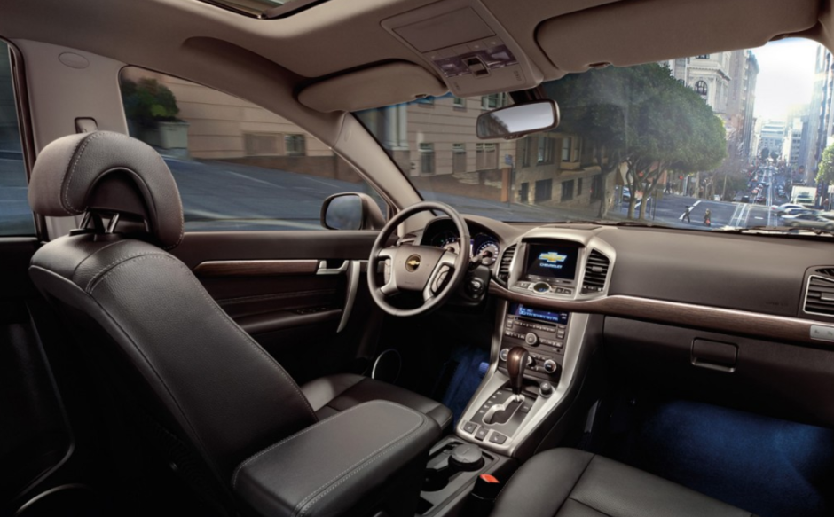 Chevrolet Captiva 2014 Interior