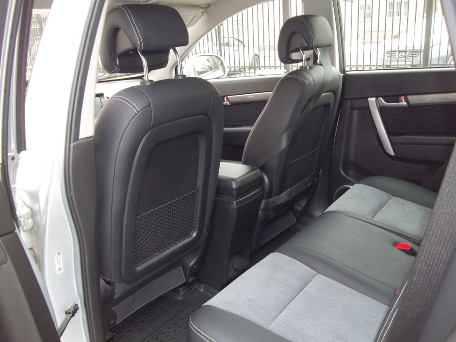 Chevrolet Captiva 2008 салон