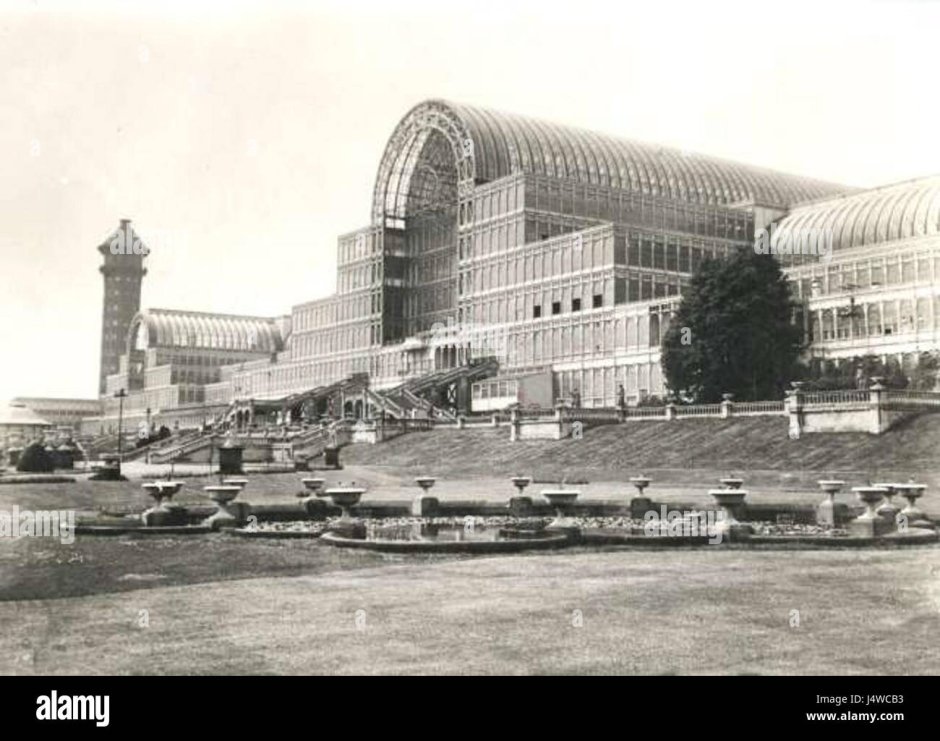 (Хрустальный дворец, в 1936 году).
