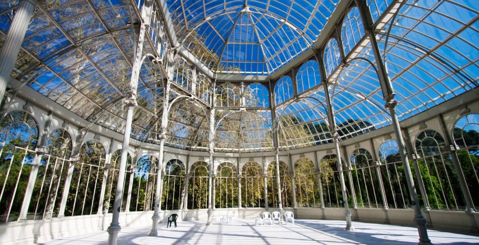 Стеклянный павильон парк Ретиро Мадрид