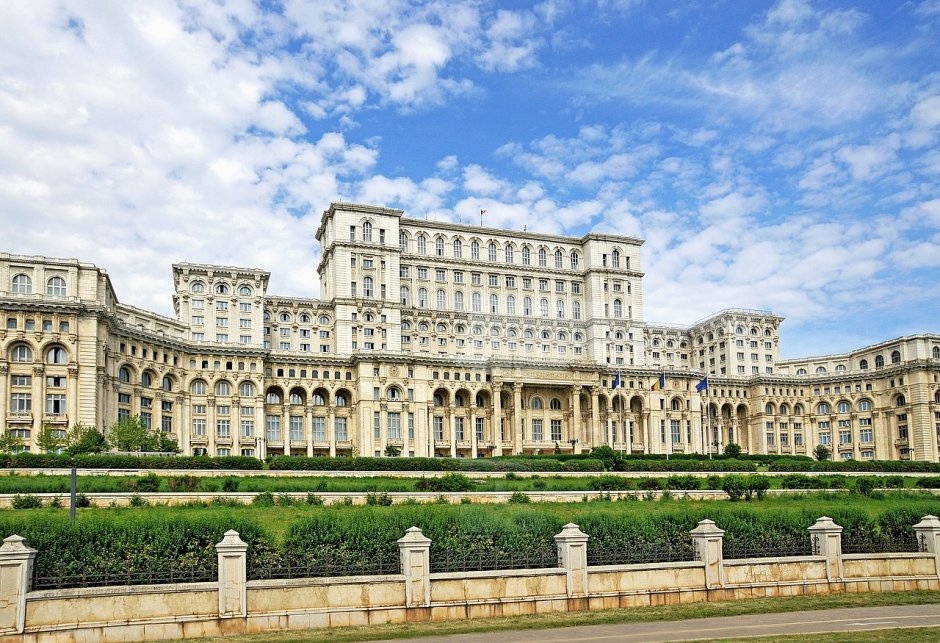 Дворец Чаушеску внутри фото