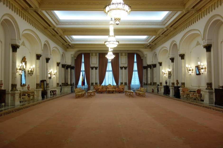Дворец Чаушеску внутри