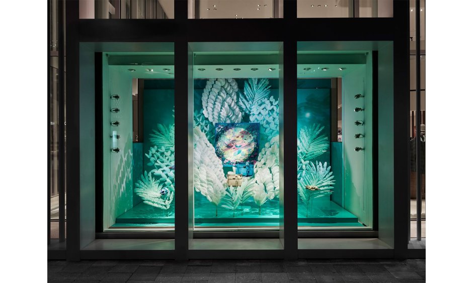 Hermes витрина 2019