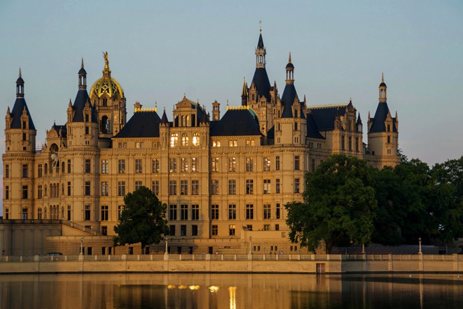 Шверинский замок (Schwerin Castle)