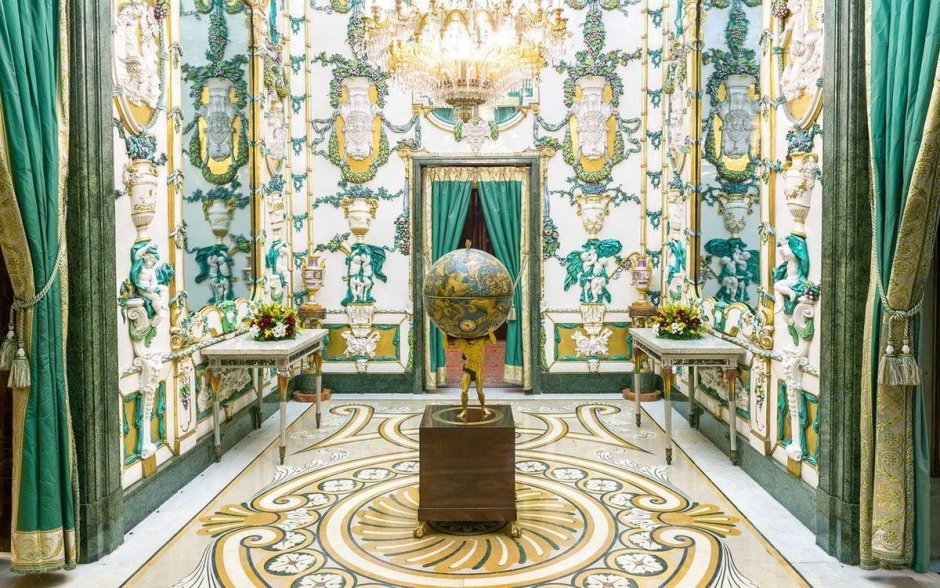 Королевский дворец в Мадриде фарфоровый зал