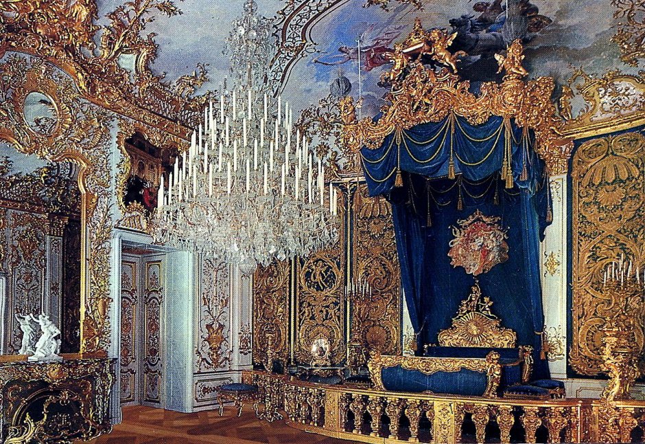 Замок Людвига II Линдерхоф внутри