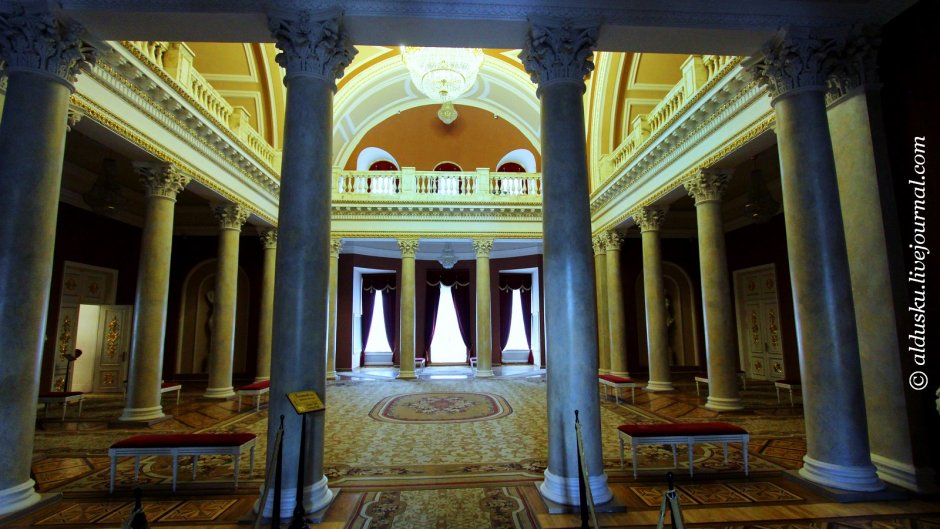 Гомельский дворец Румянцевых Пацкевичей изнутри