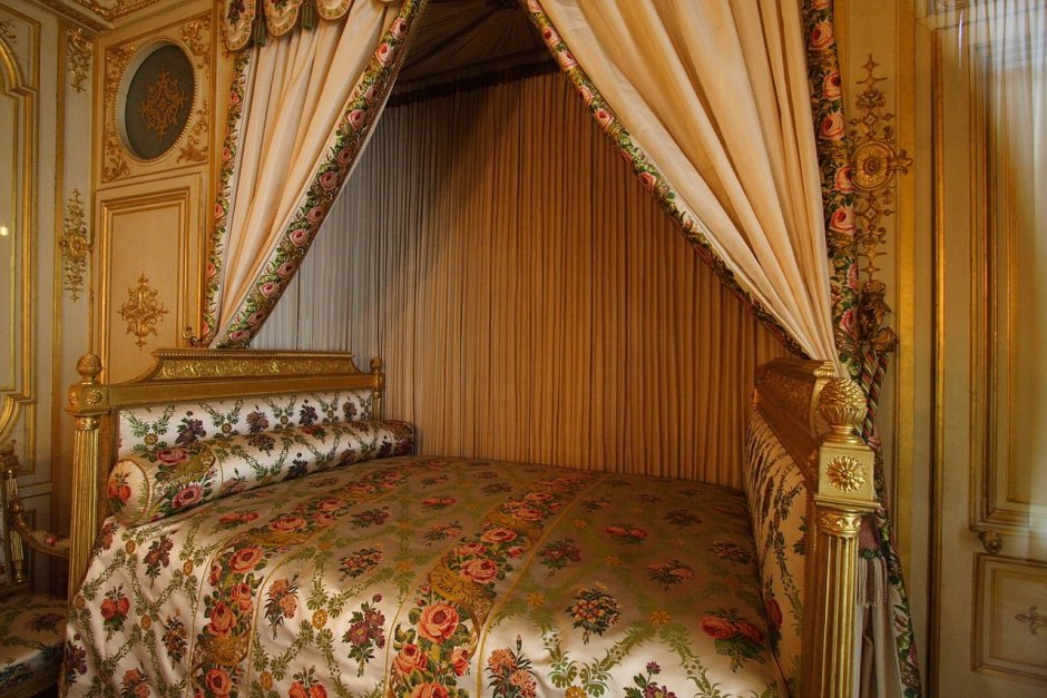 Мадам Помпадур спальня