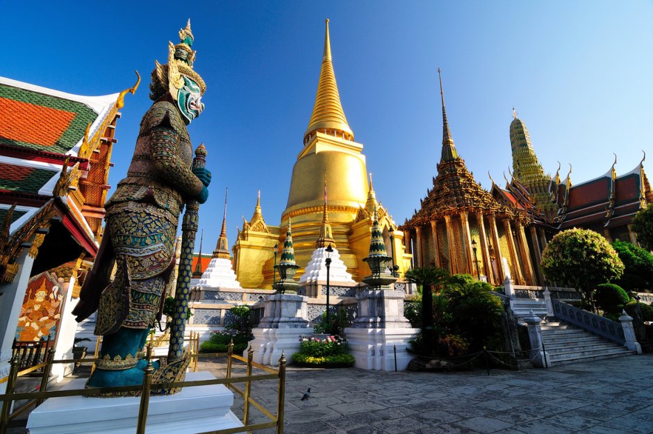 Храм изумрудного Будды в Таиланде