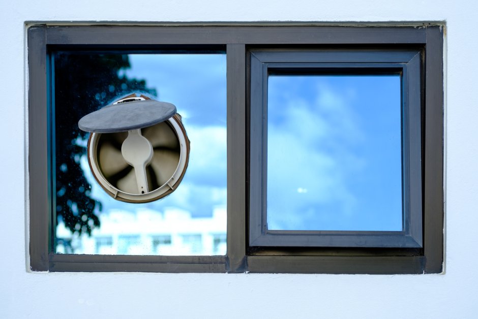 Вентилятор в пластиковое окно