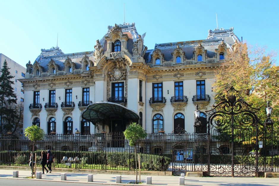 Румыния Бухарест дворец Кантакузино