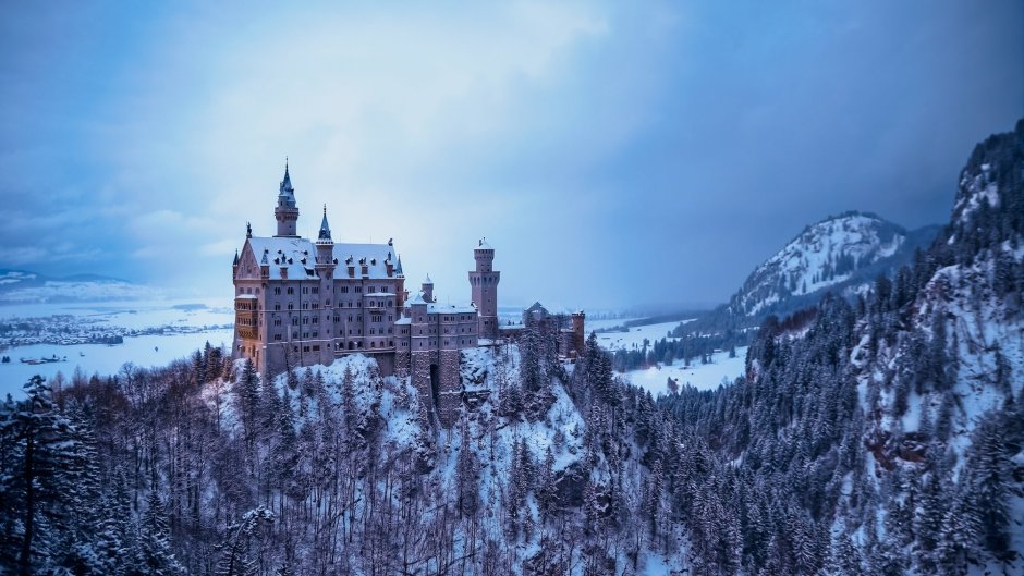 Замок Лихтенштайн зимой