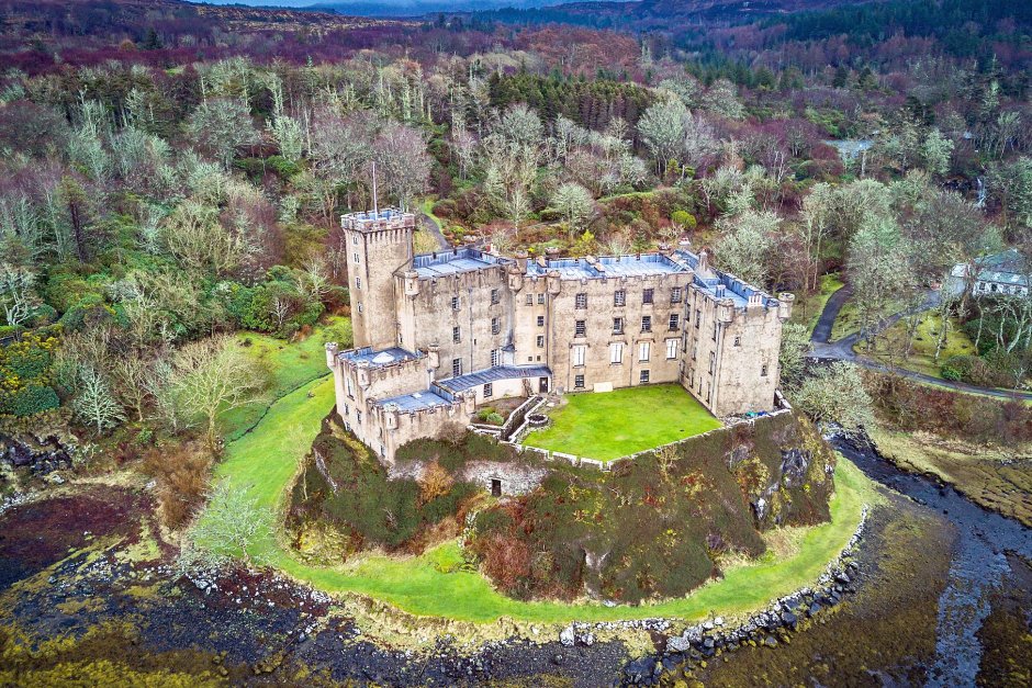 Замок Бремар, Шотландия