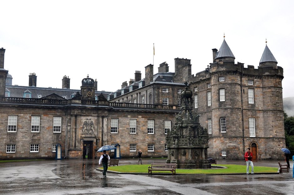 Edinburgh the Palace of Holyroodhouse открытки