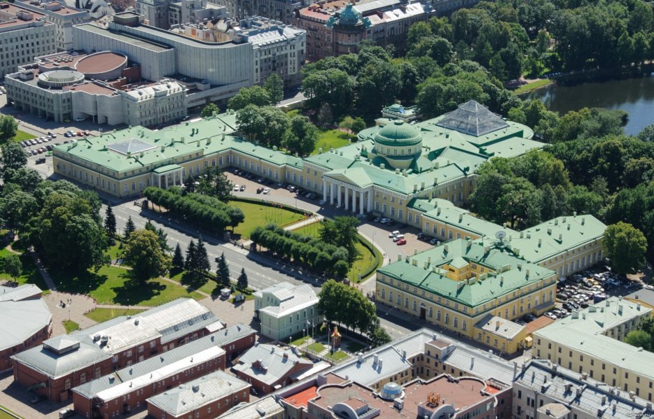 Таврический дворец в Санкт-Петербурге экскурсии