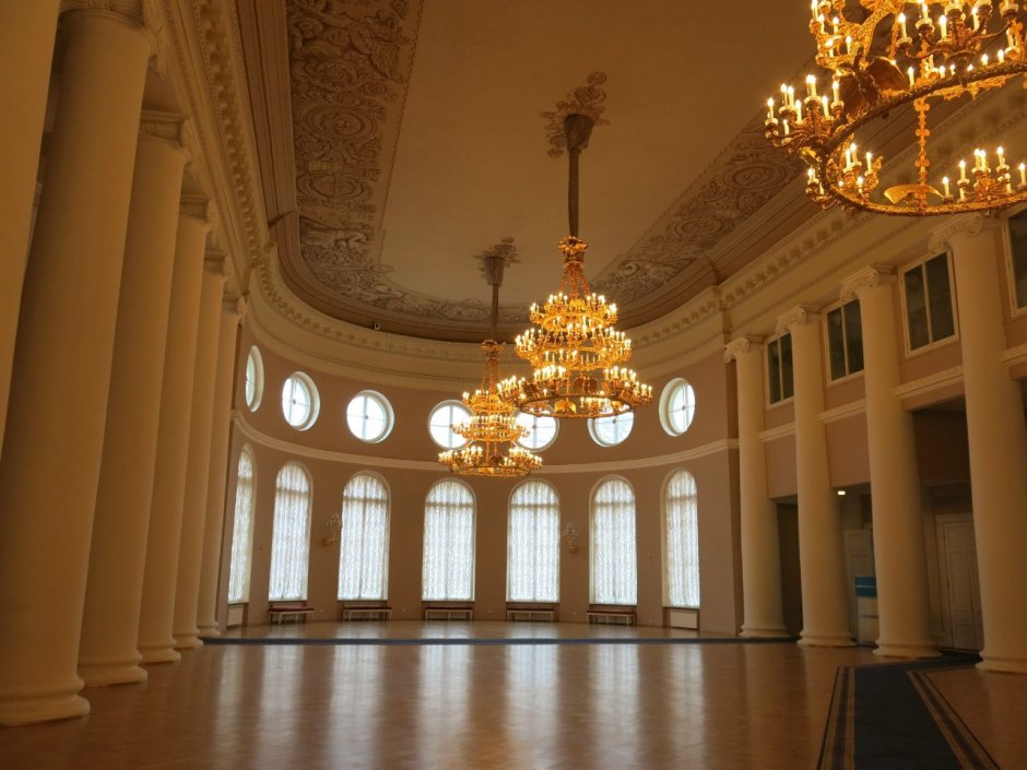 Таврический дворец в Санкт-Петербурге залы