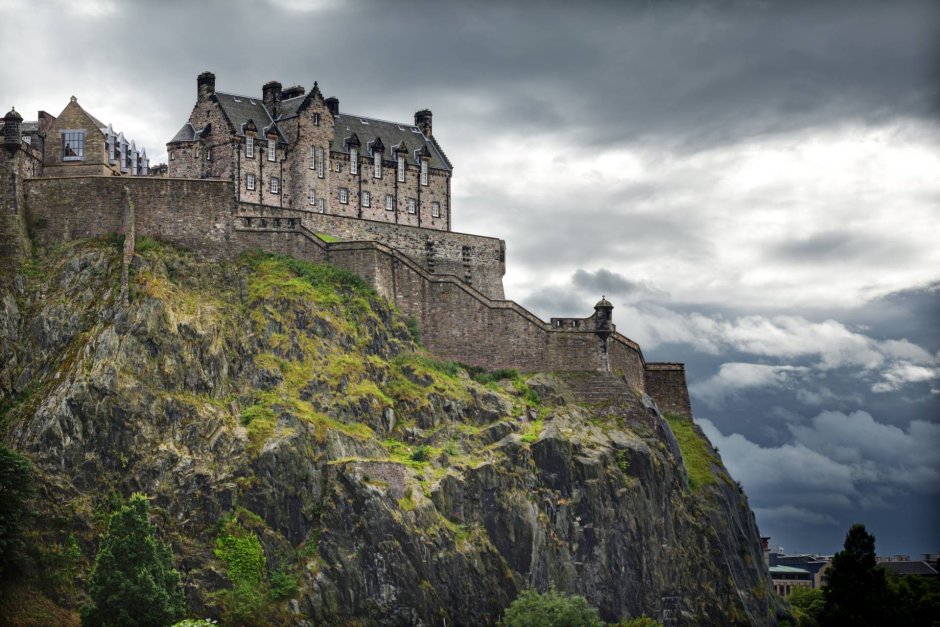 Замковая скала в Эдинбурге