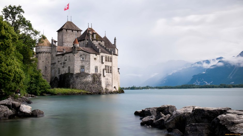 Замок в швейцарии