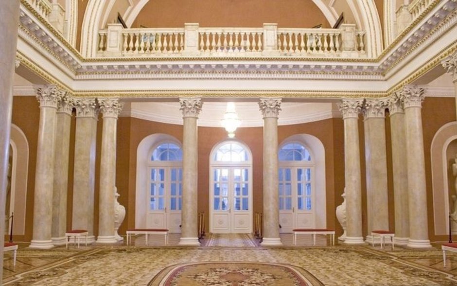 Дворец Румянцевых и Паскевичей в Гомеле внутри