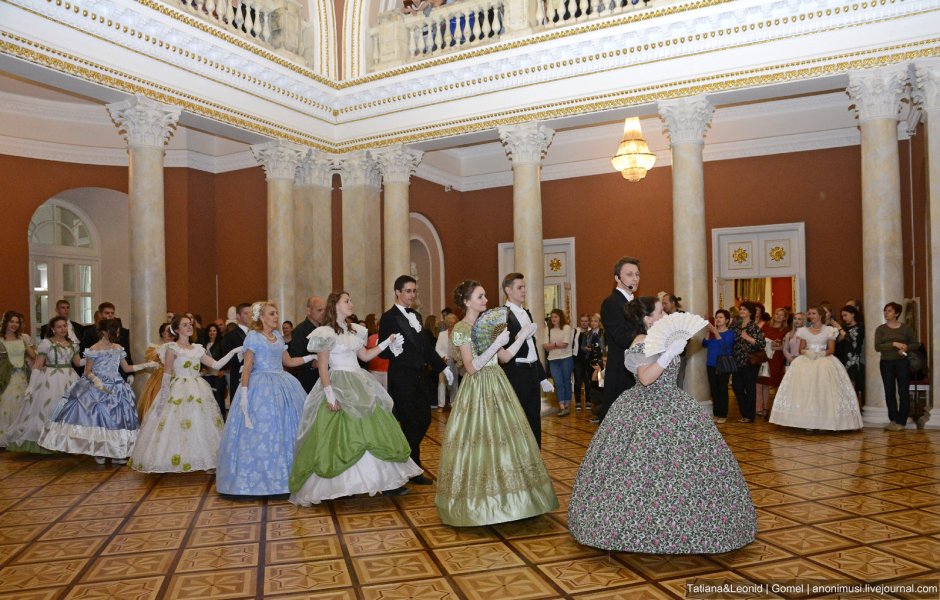Дворец Румянцевых и Паскевичей внутри
