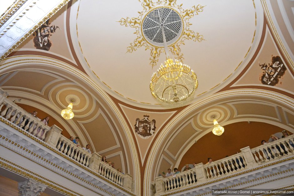 Дворец Румянцевых Паскевичей Гомель зал для переговоров