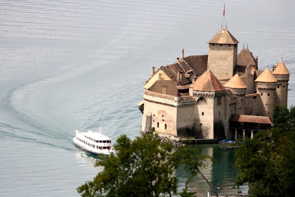 Крепость Шильон на Женевском озере