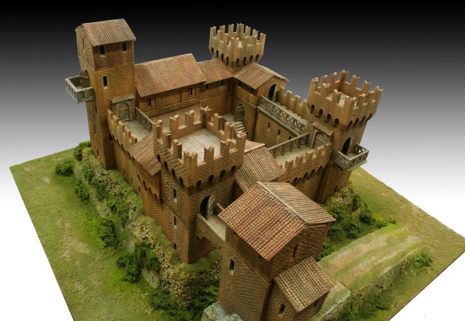 Раннесредневековый замок донжон Испания