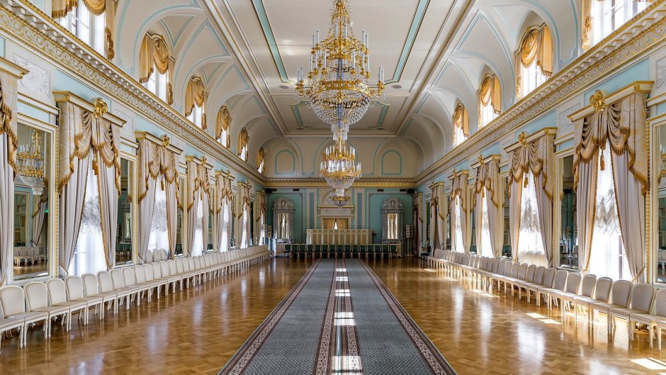 Парадные залы Константиновского дворца в Стрельне