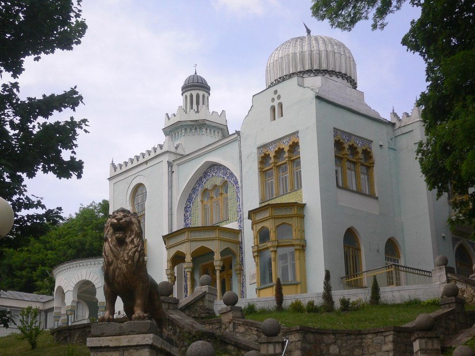 Дворец Эмира Бухарского в Ялте фото