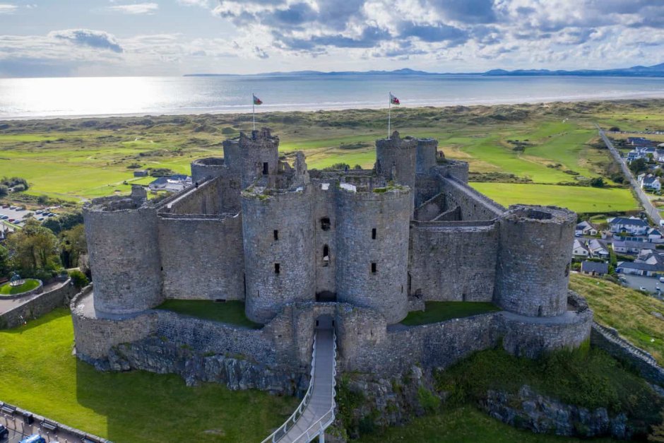 Harlech Castle Корвет