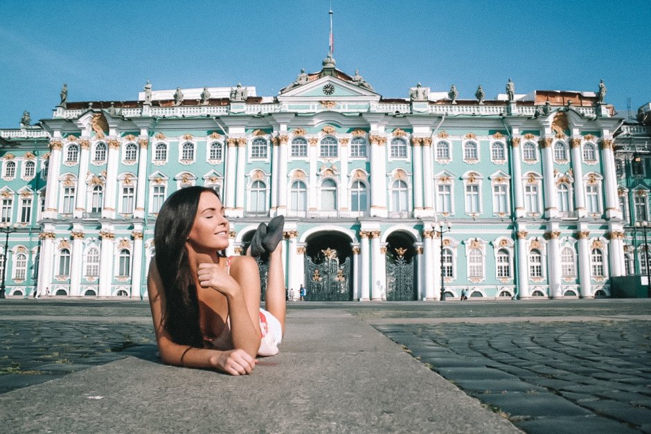 Атланты Эрмитажа в Санкт-Петербурге