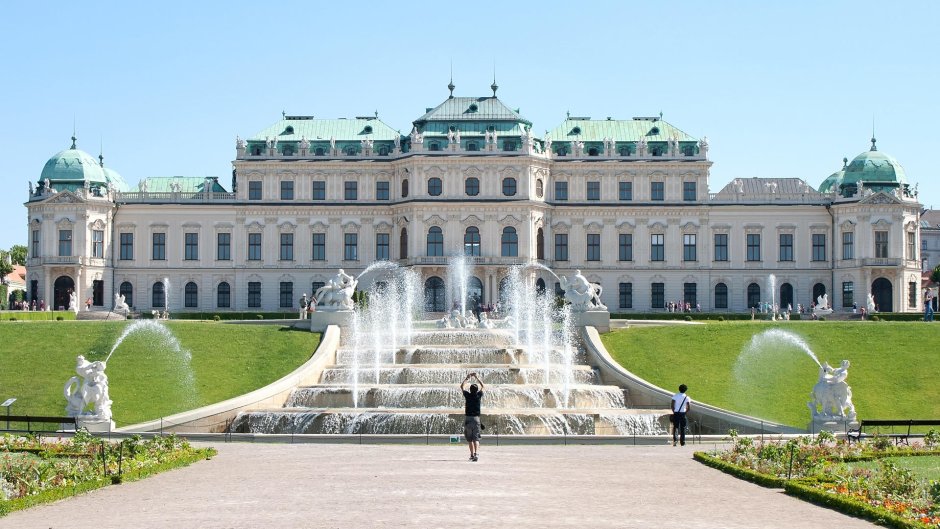 Дворцы в Австрии название