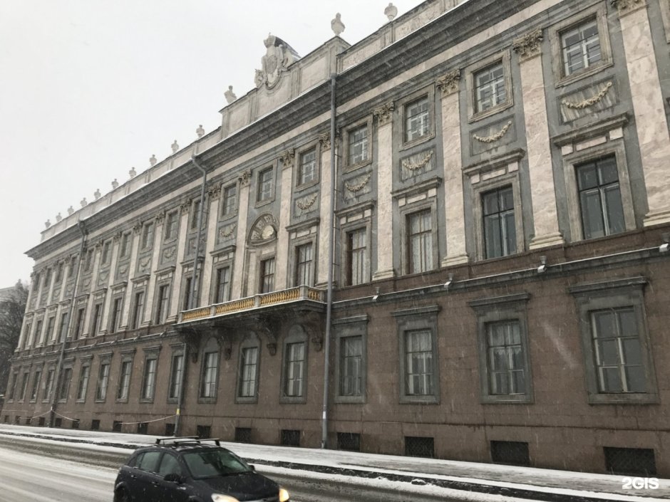 Дворцовая набережная мраморный дворец