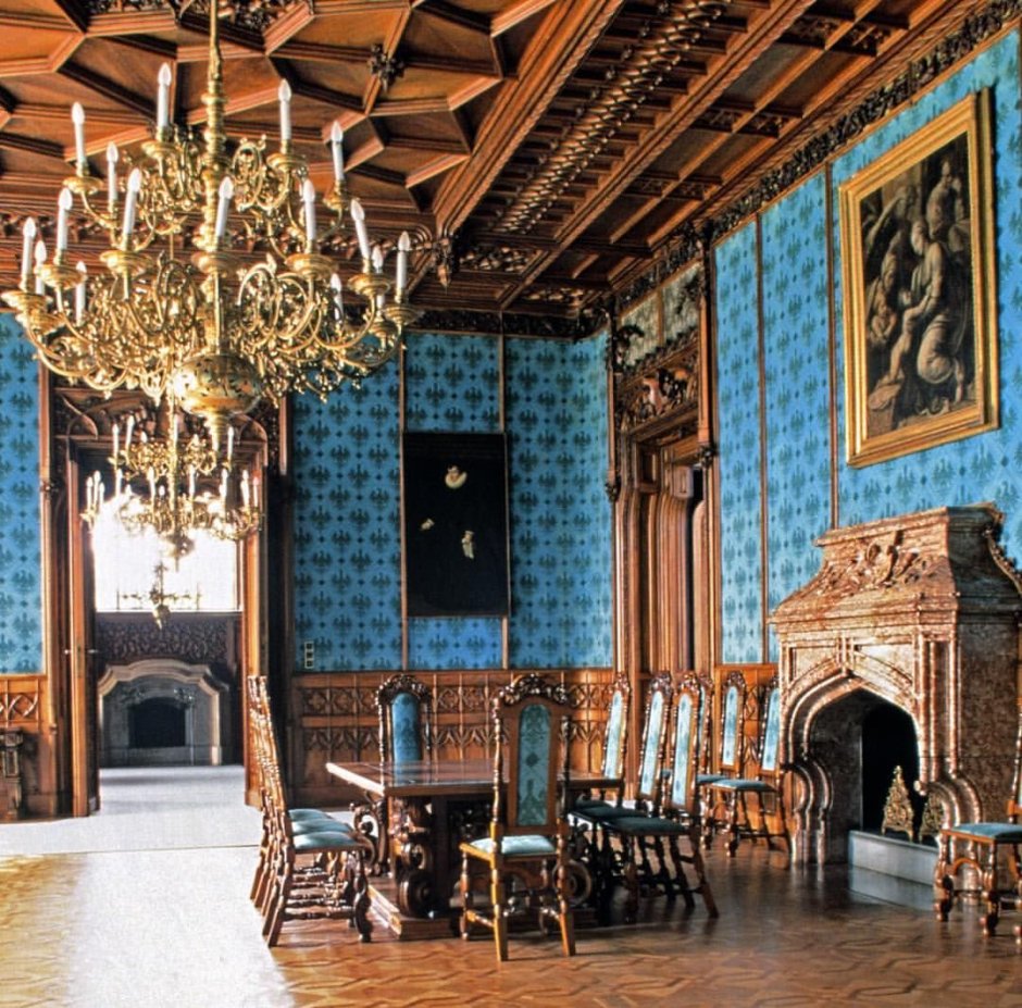 Столовый зал дворца Мольтке. Дания.