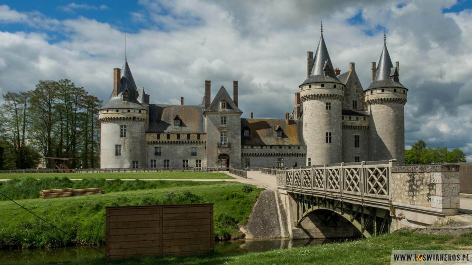Замок Бретеш Франция
