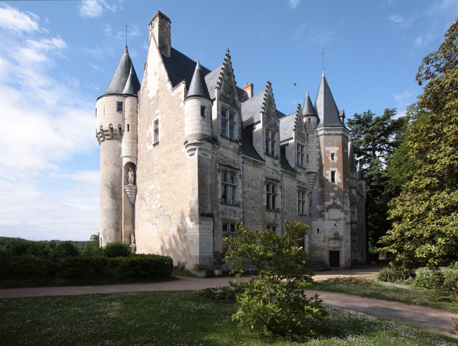 Замок ла Бюссьер