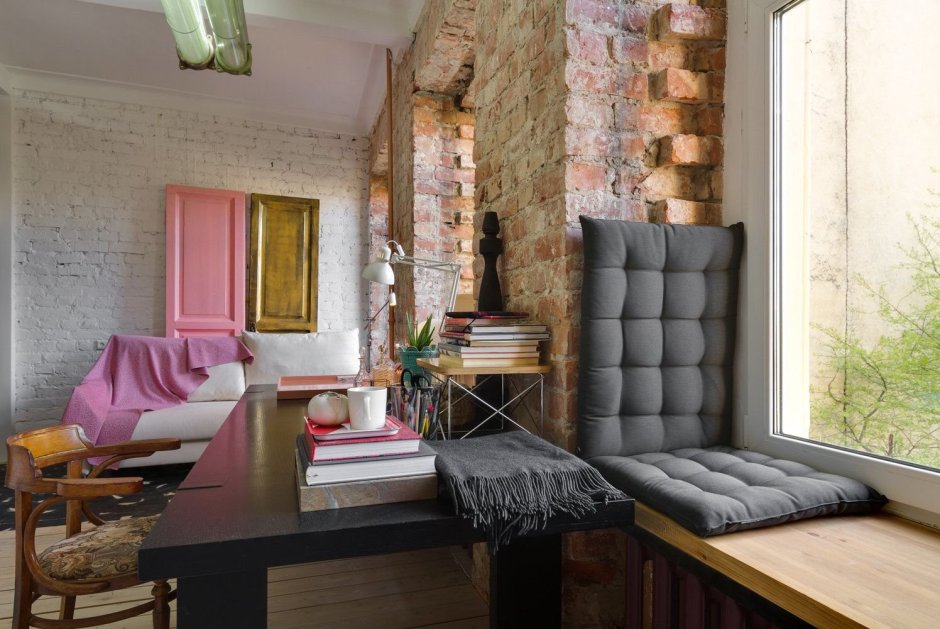 Мягкий подоконник в стиле лофт