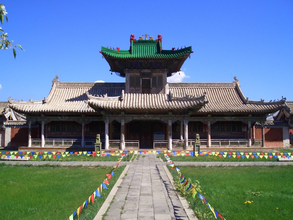 Дворец богдыхана источник: https://top10.Travel/dostoprimechatelnosti-Mongolii/