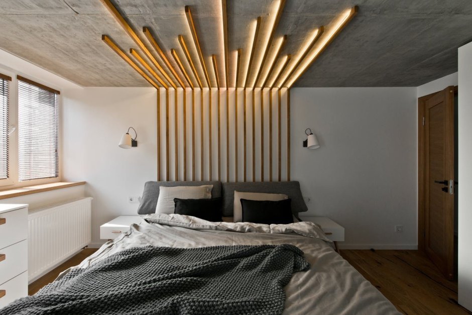 Современная спальня с рейками