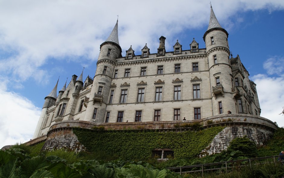 Замок Данробин Шотландия