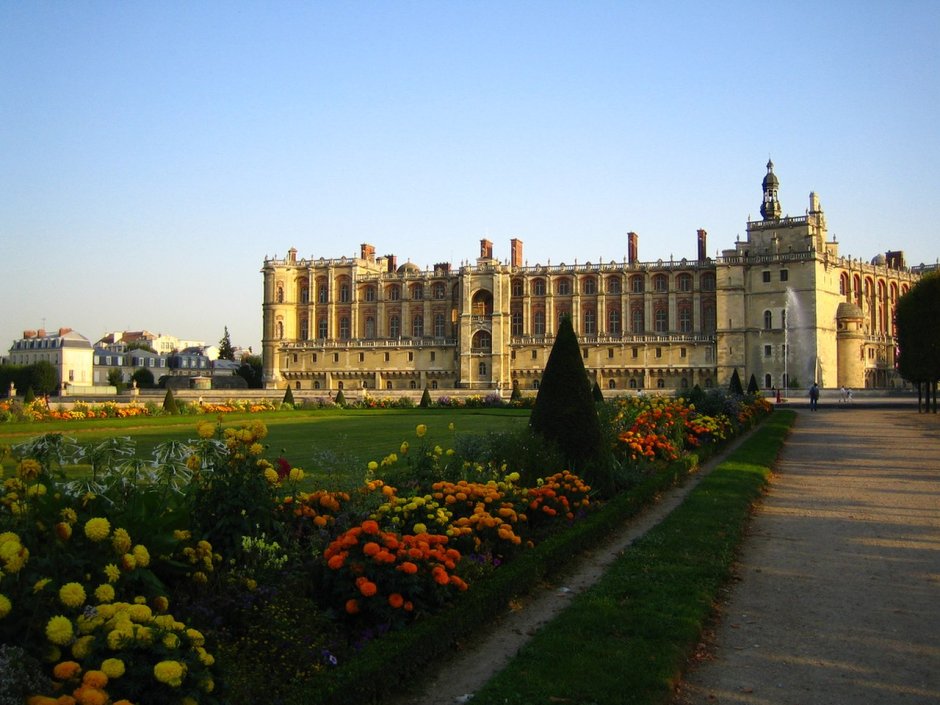 2 Rue de Moliere , Saint Germain en Laye дом