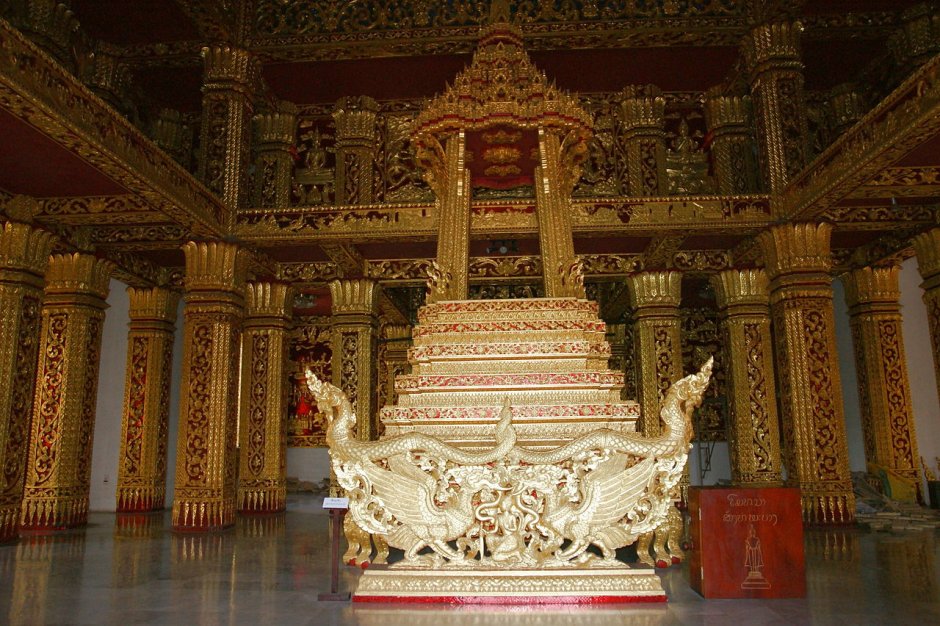 Бангкок сверкающий Королевский дворец Будды