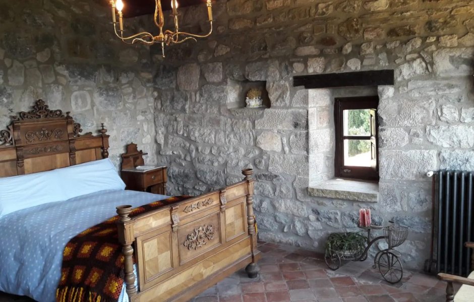 Спальня в замке средневековья